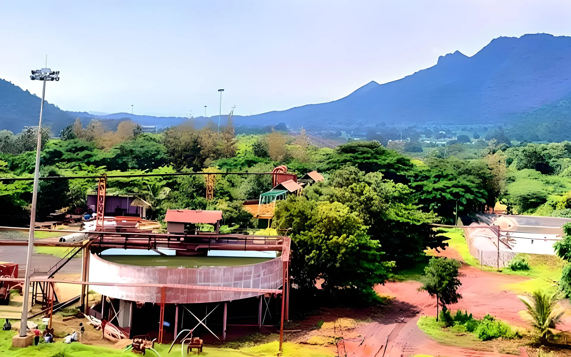 Dewatering section for the products and tailings